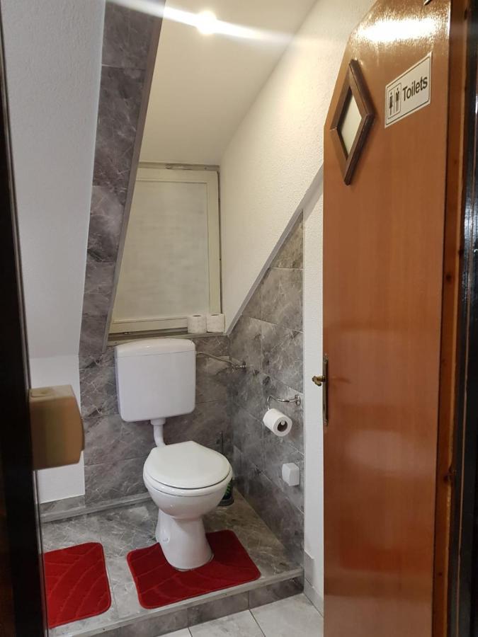 Pansion Renata Hotel Prozor Bagian luar foto